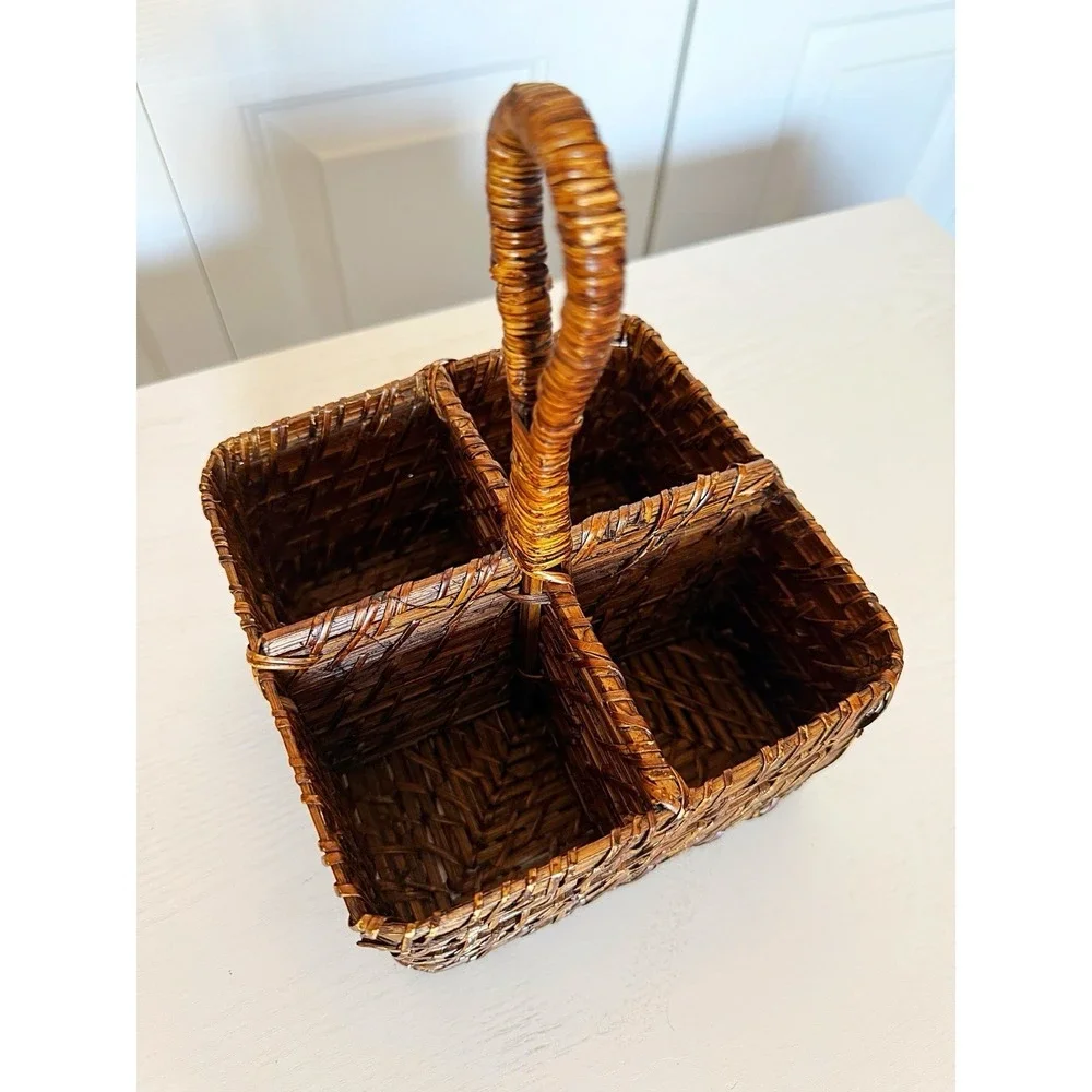 Rattan Brown Woven Flatware Caddy. 4.5
